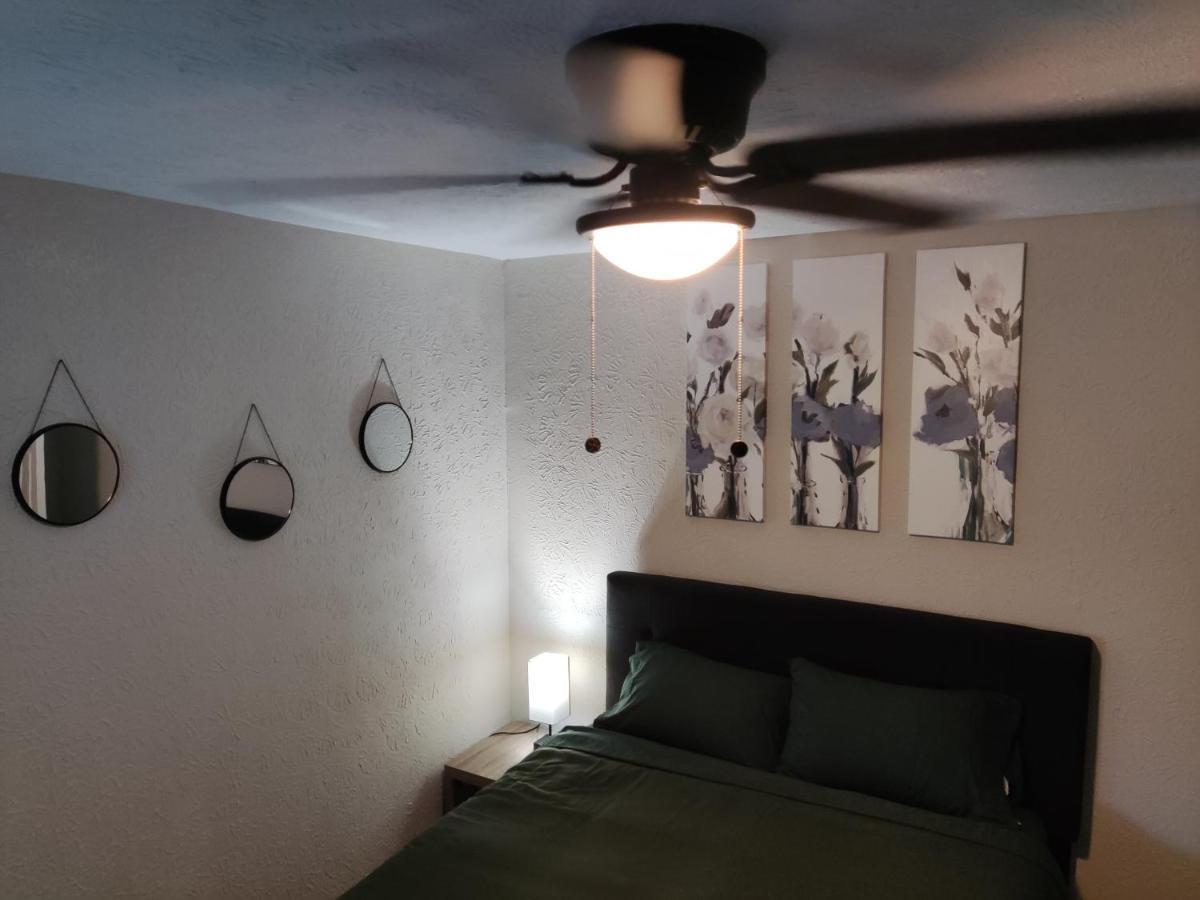 Tranquil Oasis - Private Rooms -Near Downtown Ινδιανάπολη Εξωτερικό φωτογραφία