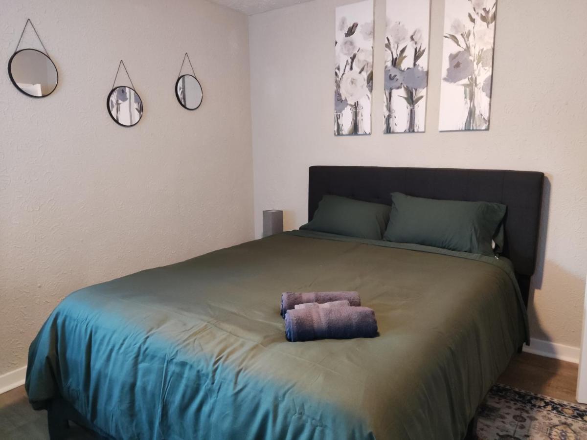 Tranquil Oasis - Private Rooms -Near Downtown Ινδιανάπολη Εξωτερικό φωτογραφία