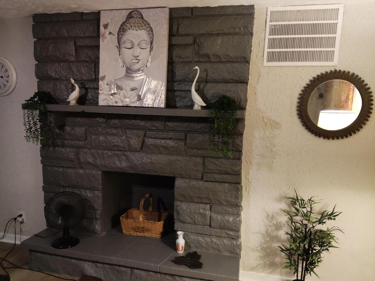 Tranquil Oasis - Private Rooms -Near Downtown Ινδιανάπολη Εξωτερικό φωτογραφία