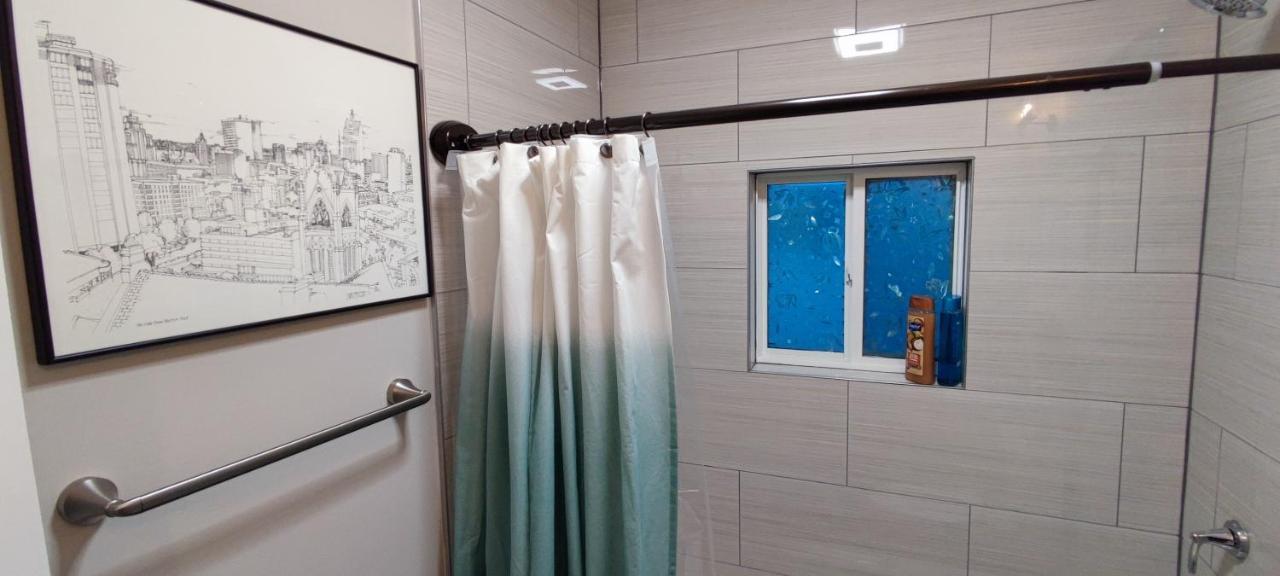 Tranquil Oasis - Private Rooms -Near Downtown Ινδιανάπολη Εξωτερικό φωτογραφία