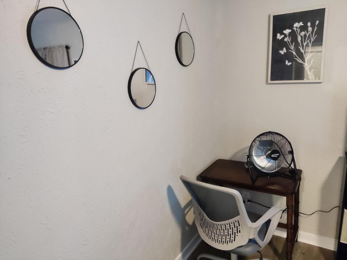 Tranquil Oasis - Private Rooms -Near Downtown Ινδιανάπολη Εξωτερικό φωτογραφία